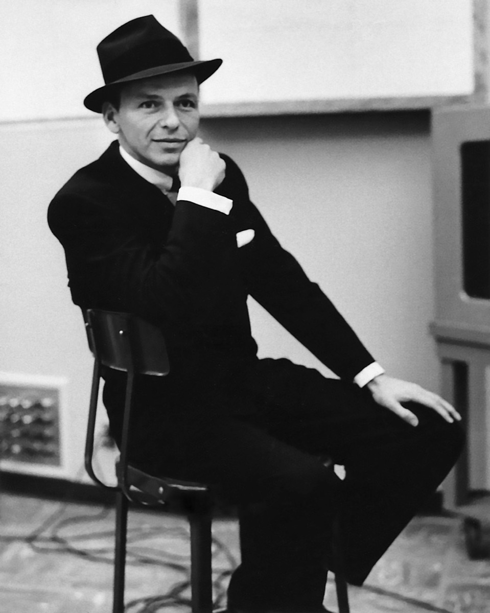 Frank Sinatra: Fedora and black suit