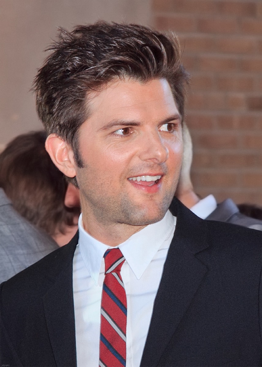 Adam Scott: Navy suit and striped tie
