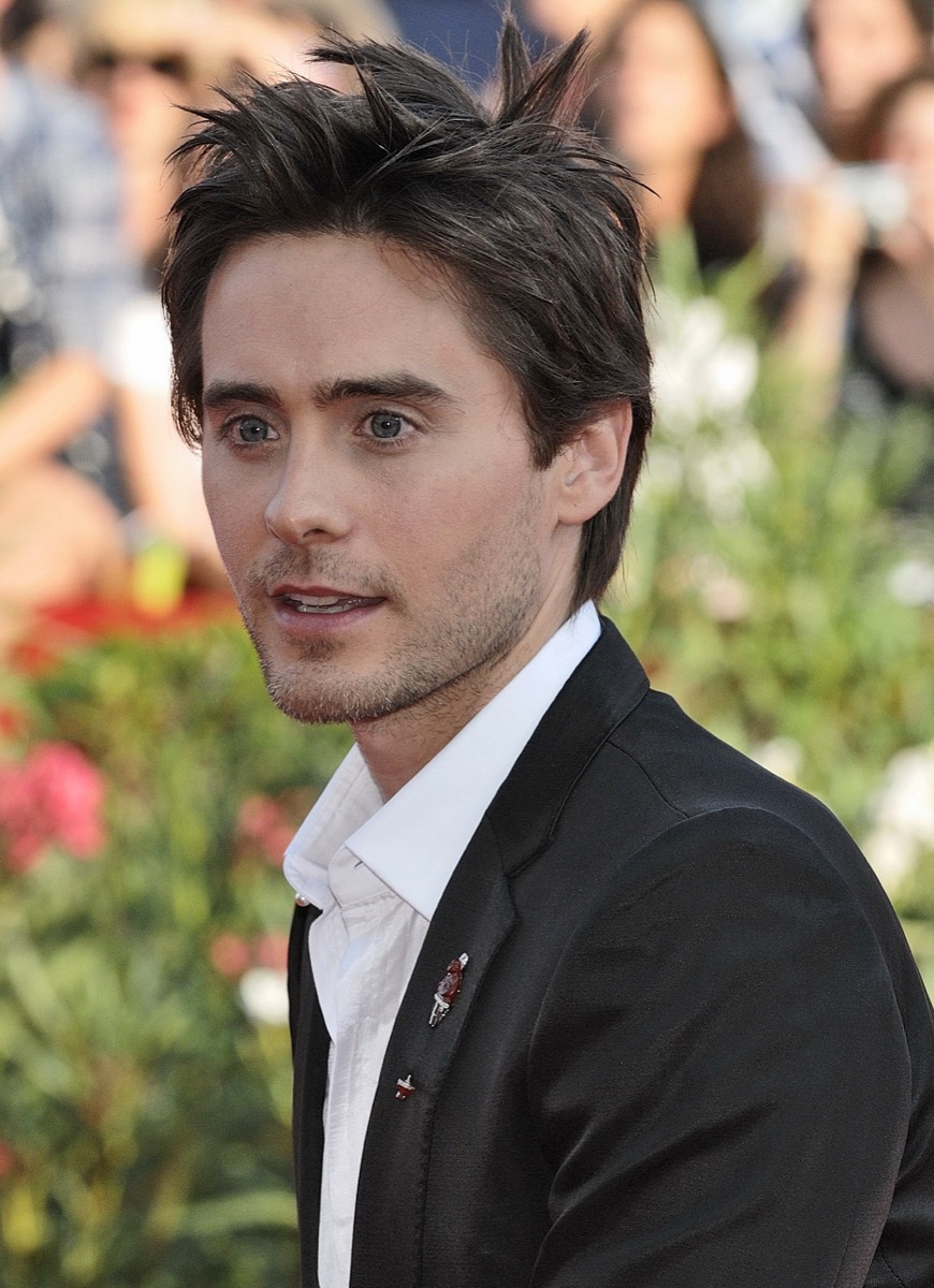 Jared Leto: Black blazer and open white shirt