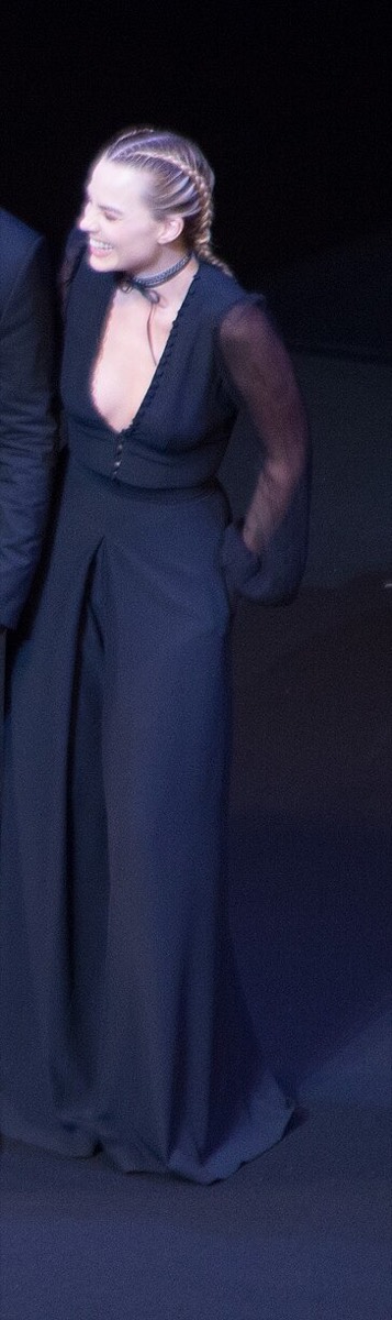 Margot Robbie wearing navy plunge gown and choker at Suicide Squad premiere, Tokyo 2016
